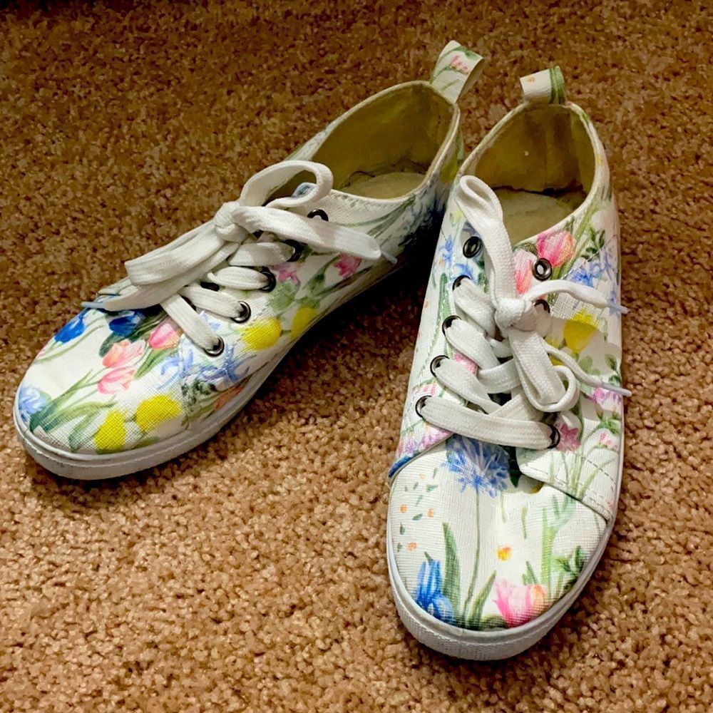 Floral sneakers size 7